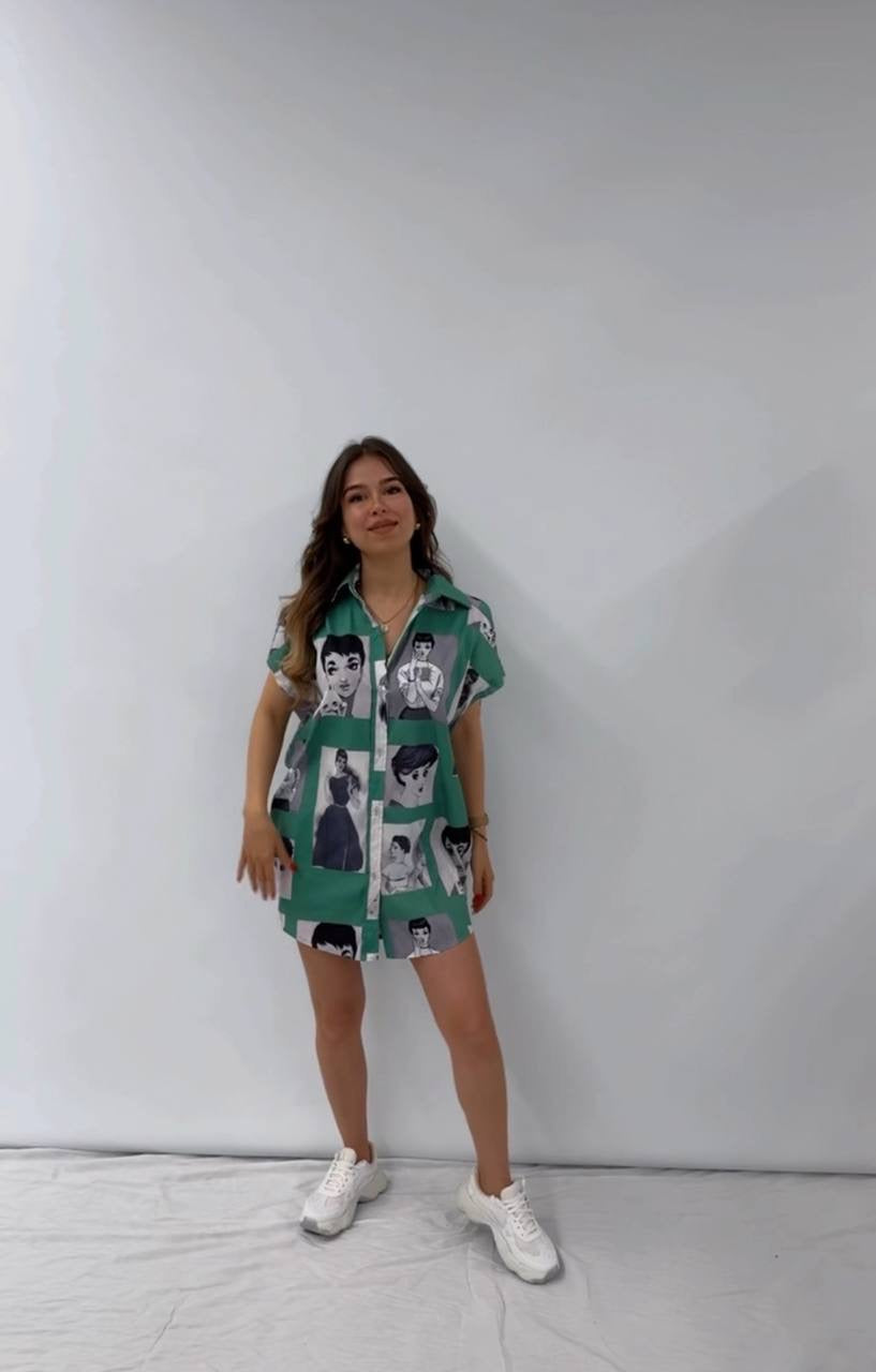 Oversize Pop Art Desenli Kısa Kollu Tunik Gömlek